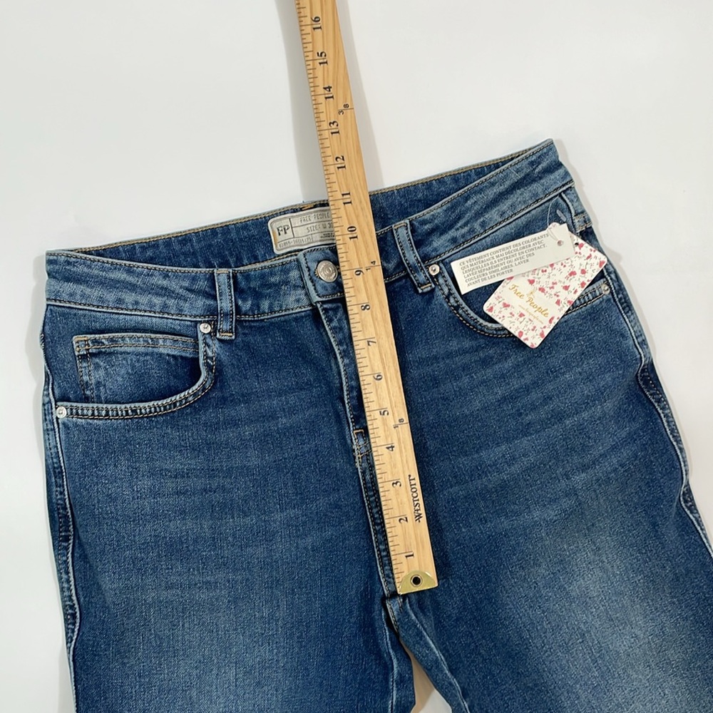 Free People Jeans Size 30 NWT High Rise Flare Crop Denim - Picture 5 of 10